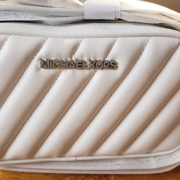 Michael kors  Rose Quilted Convertible Bag - Picture 5 of 6